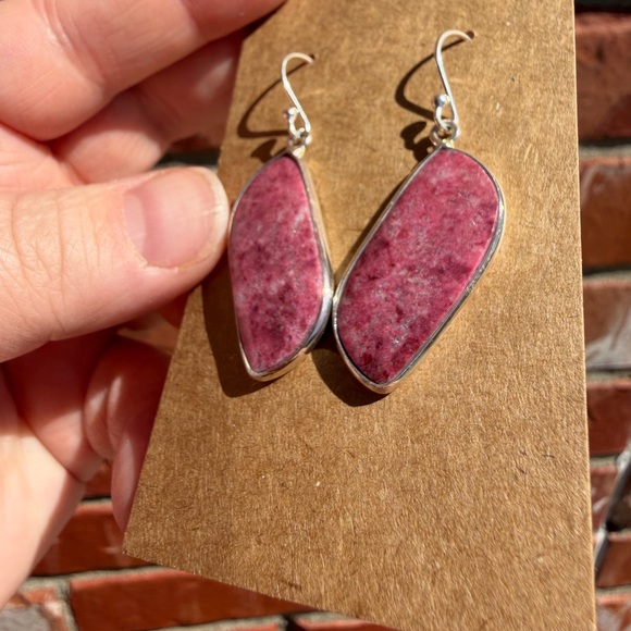 Pink thulite dangles - Picture 3 of 5